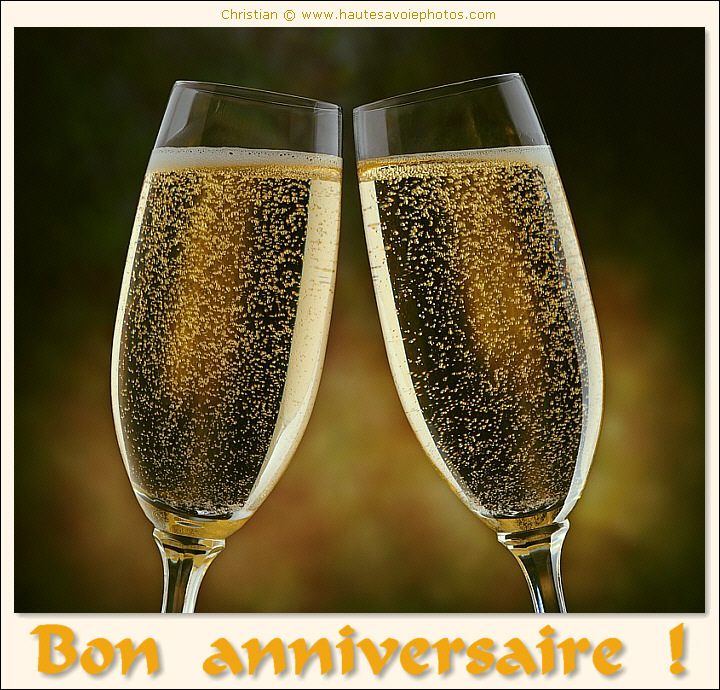 Bon Anniversaire avec du champagne