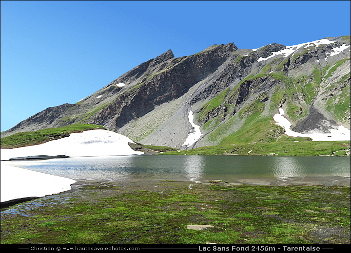 Lac Sans Fond 2456m sous le Roc Belleface