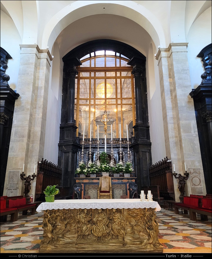 autel de la Cathédrale de Turin Italie - Torino Italia