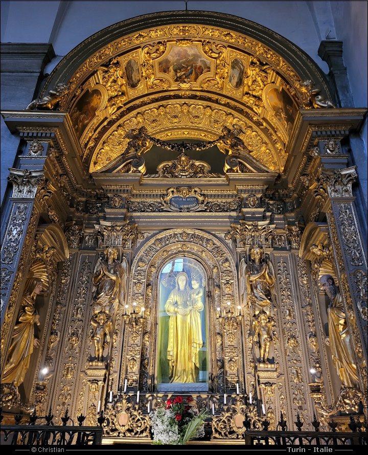 Vierge de la Cathédrale de Turin Italie - Torino Italia