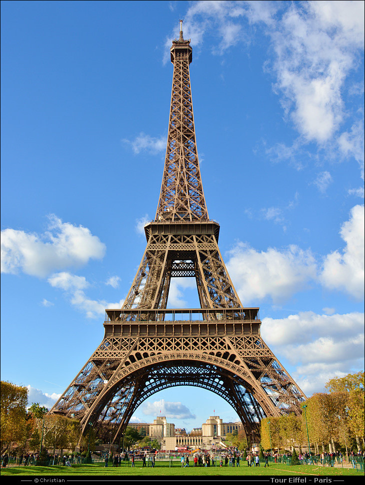 photo de la tour eiffel le jour