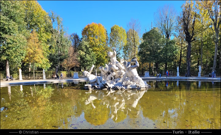 jardins du Palais Royal de Turin en Italie - Torino Italia